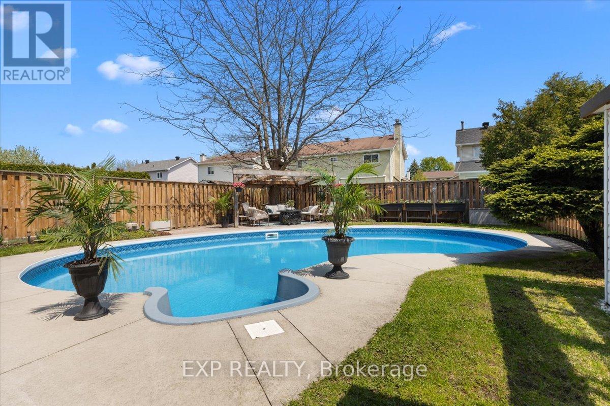 1073 St Germain Crescent, Ottawa, Ontario  K1C 2L7 - Photo 31 - X13144760