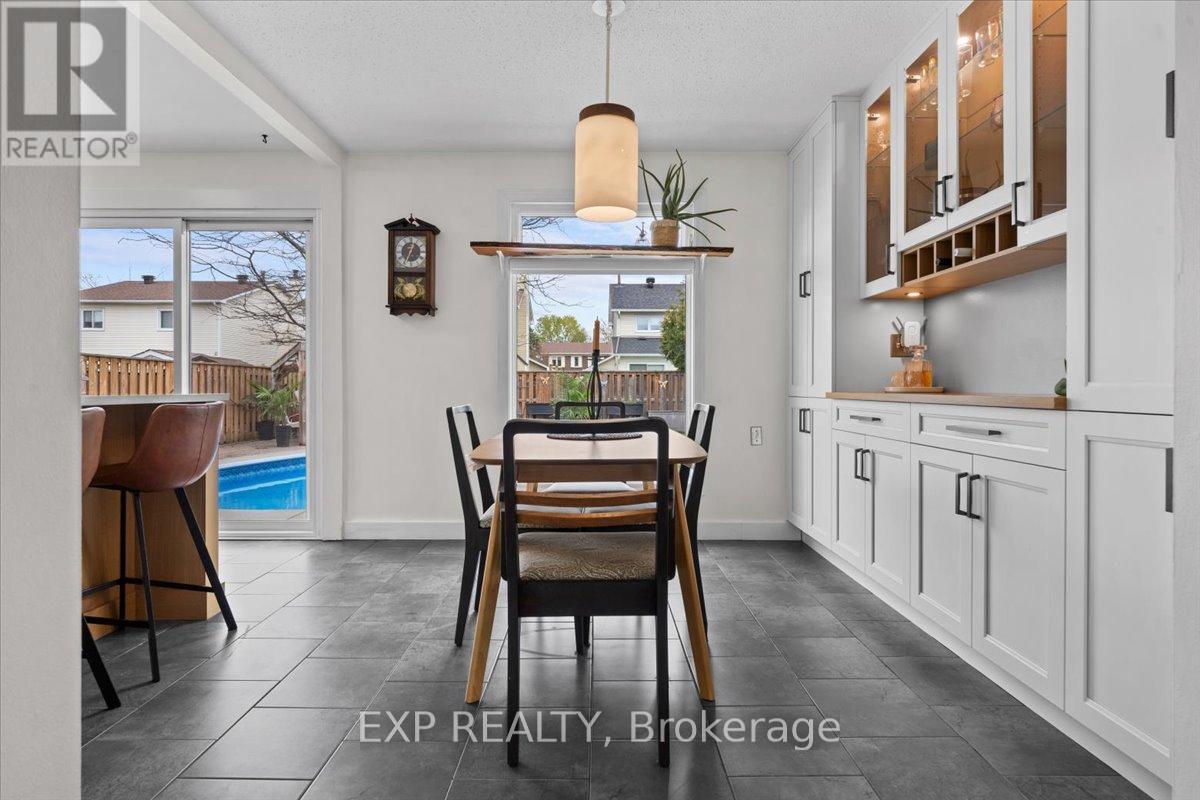 1073 St Germain Crescent, Ottawa, Ontario  K1C 2L7 - Photo 6 - X13144760