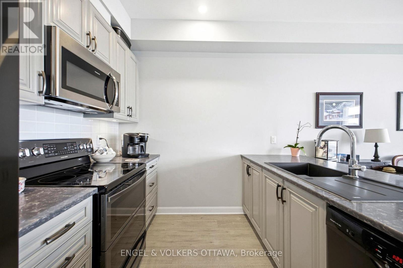219 Liebe Terrace, Ottawa, Ontario  K2J 6R9 - Photo 8 - X13144786