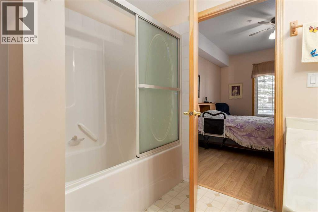 168, 223 Tuscany Springs Boulevard NW, Calgary, Alberta  T3L 2M2 - Photo 17 - A2312007