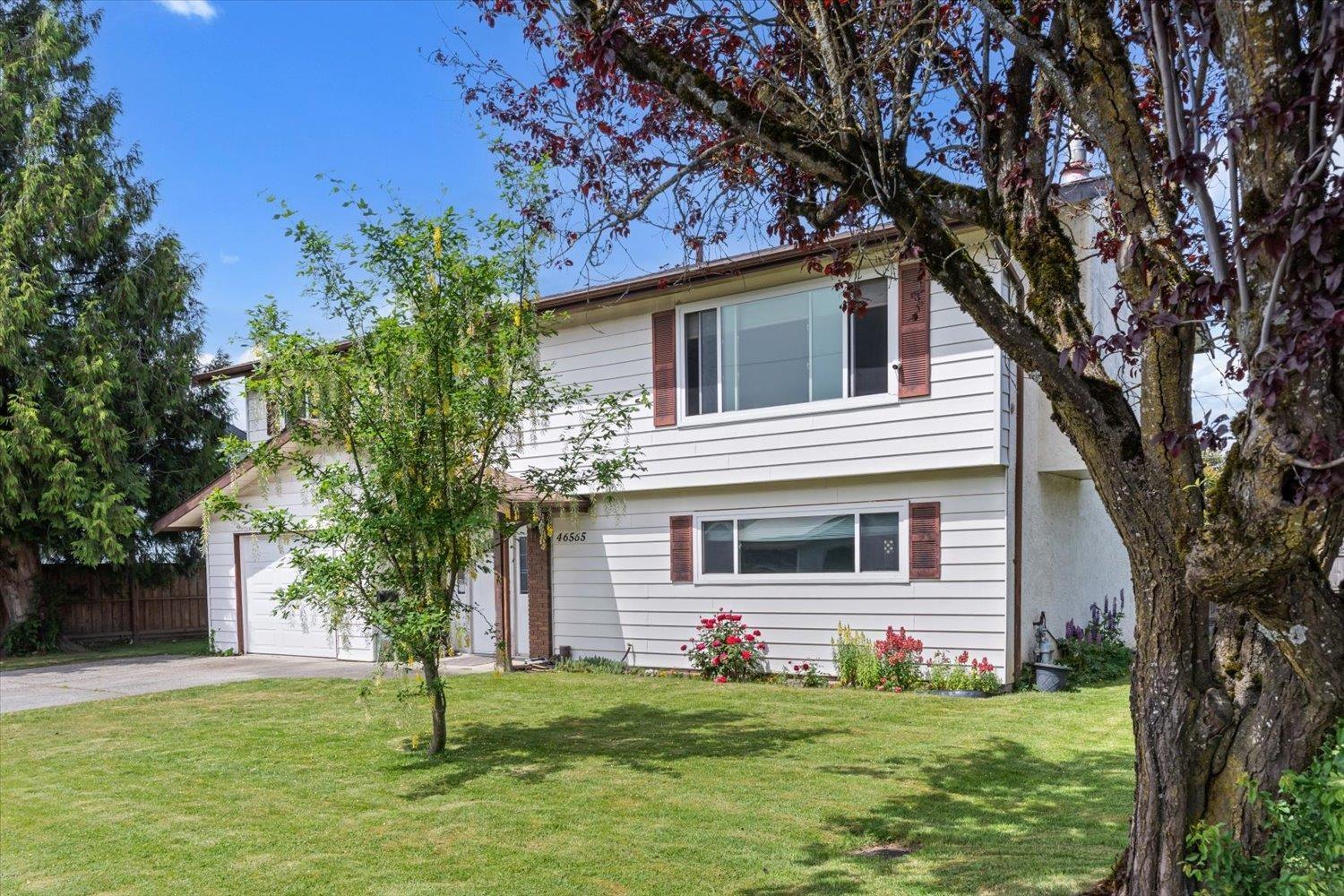 46565 Mccaffrey Boulevard, Chilliwack Proper South, Chilliwack, British Columbia  V2P 1E5 - Photo 3 - R3124897