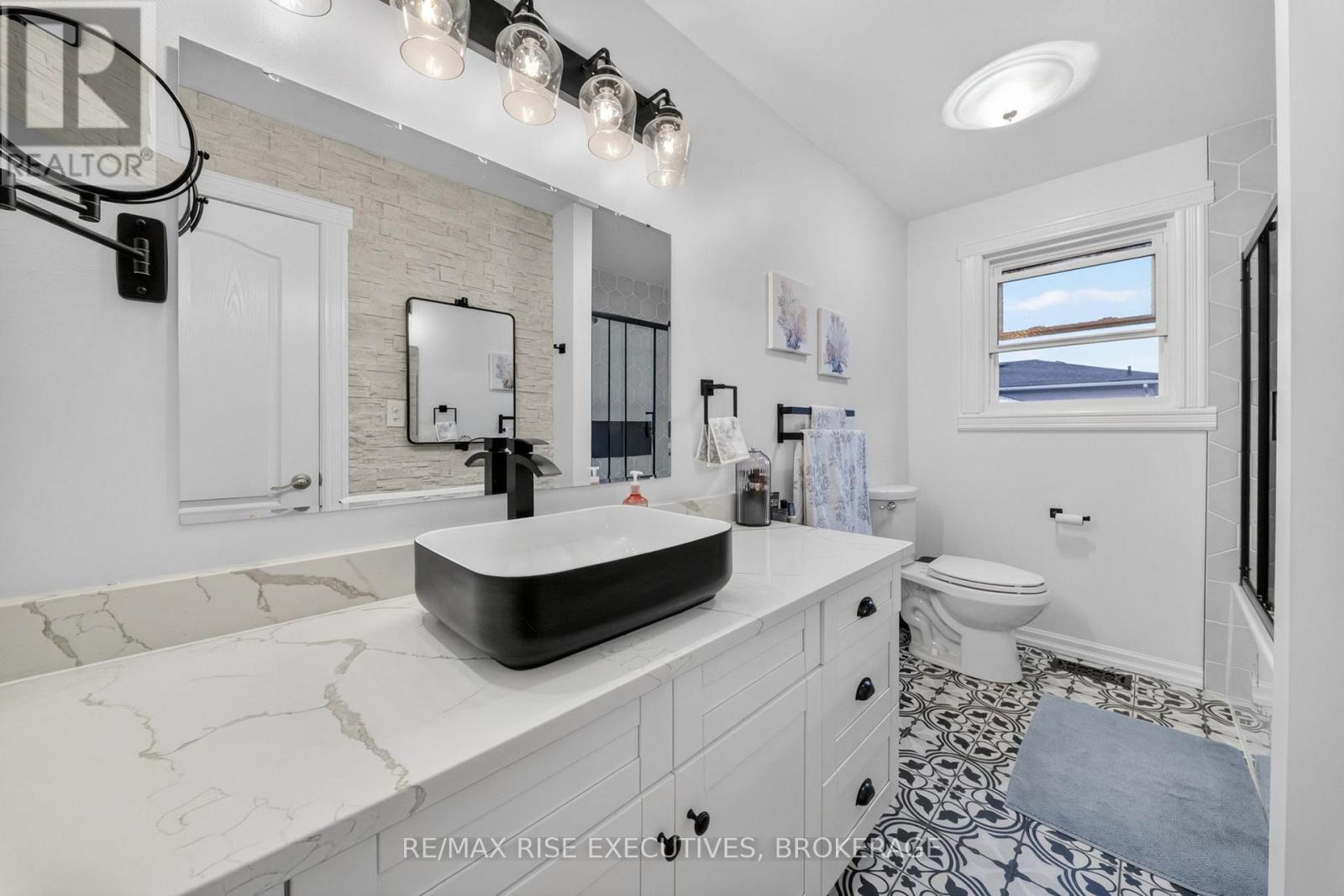 931 Lincoln Drive, Kingston, Ontario  K7M 4Z3 - Photo 17 - X13144602