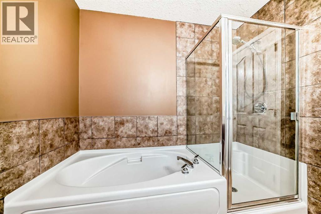 2128 Luxstone Boulevard Sw, Airdrie, Alberta  T4B 0C6 - Photo 23 - A2303539