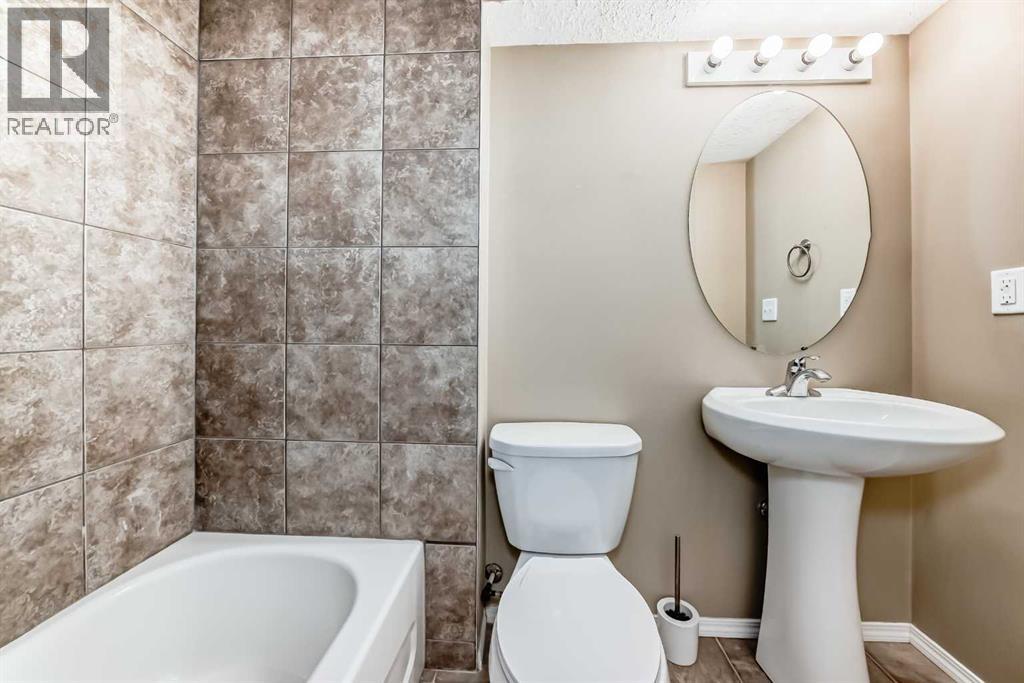 2128 Luxstone Boulevard Sw, Airdrie, Alberta  T4B 0C6 - Photo 34 - A2303539