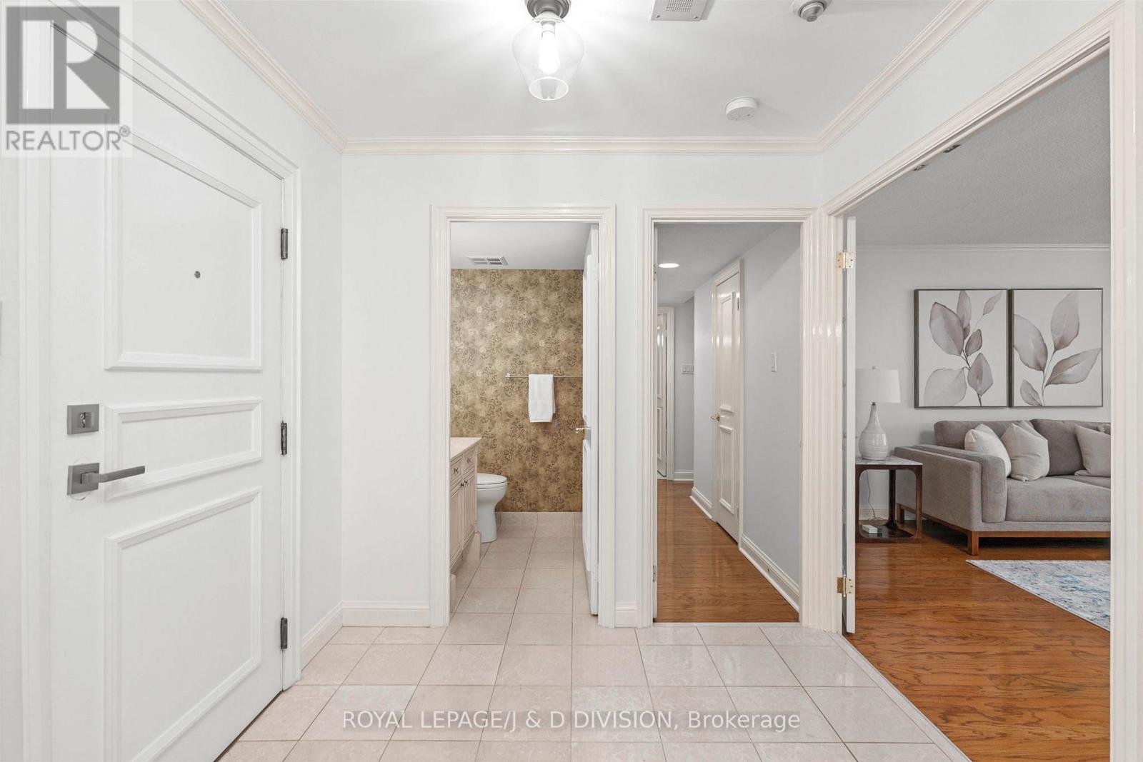 302 - 3800 Yonge Street, Toronto, Ontario  M4N 3P7 - Photo 2 - C13144630