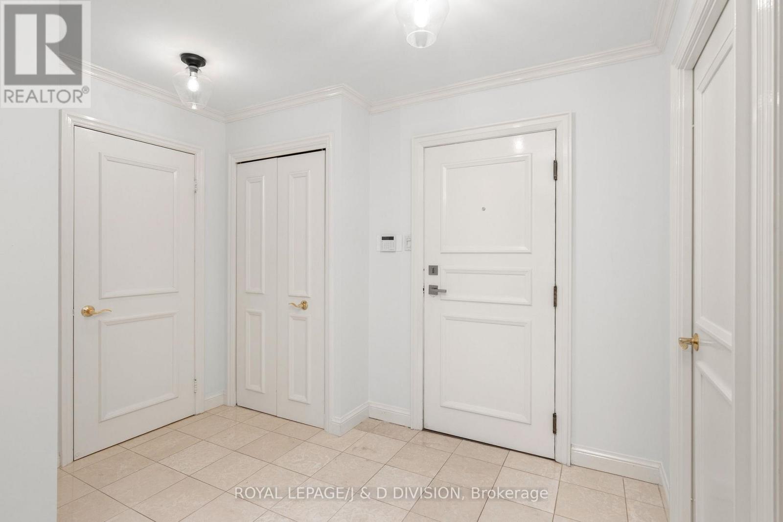 302 - 3800 Yonge Street, Toronto, Ontario  M4N 3P7 - Photo 3 - C13144630