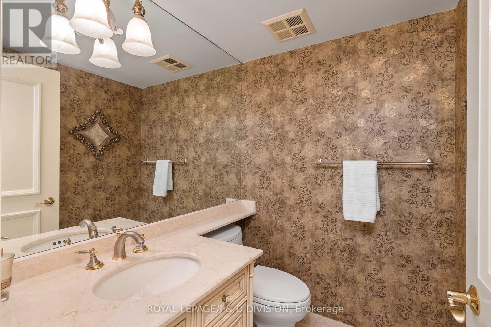 302 - 3800 Yonge Street, Toronto, Ontario  M4N 3P7 - Photo 4 - C13144630