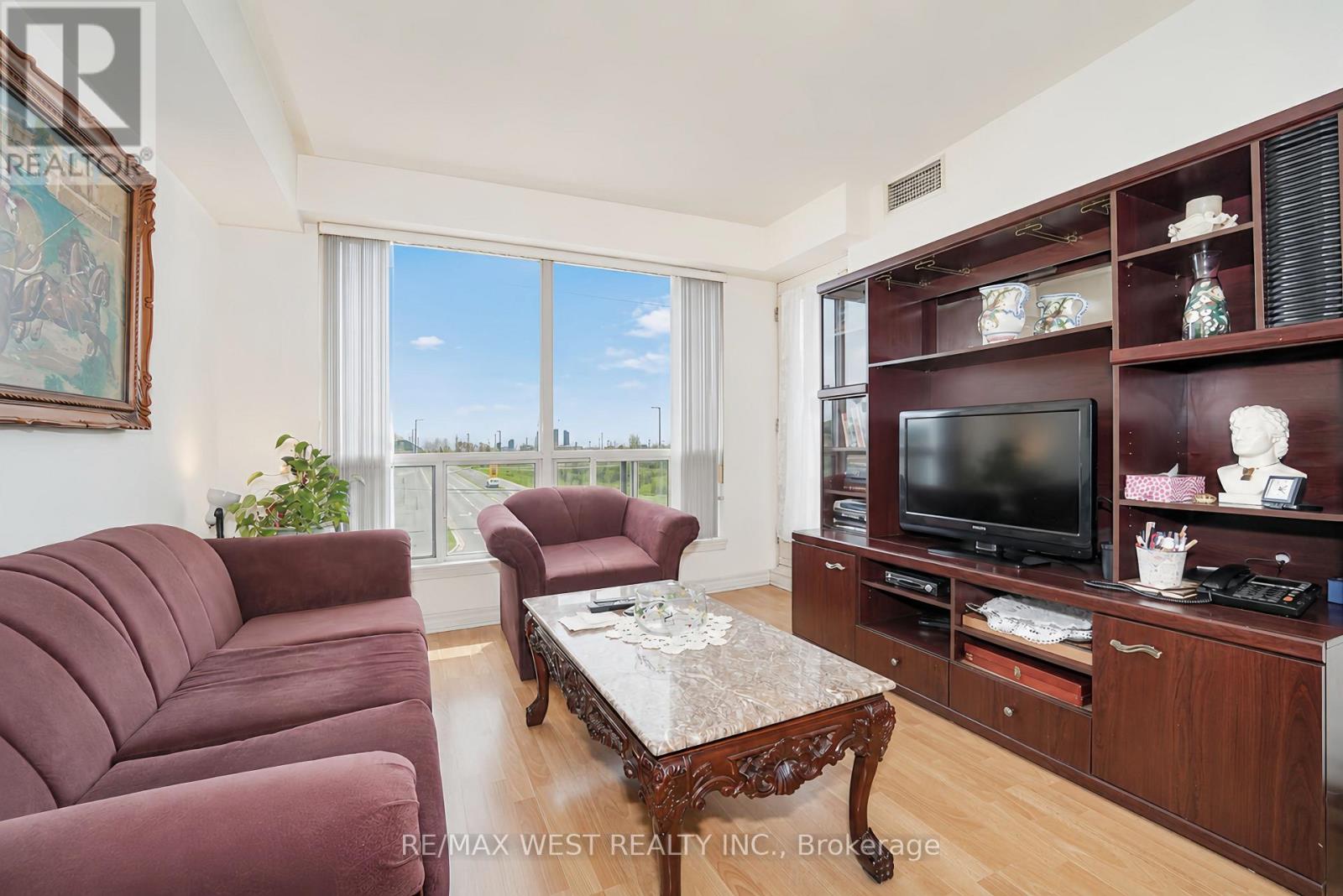 208 - 1030 Sheppard Avenue W, Toronto, Ontario  M3H 6C1 - Photo 4 - C13144680