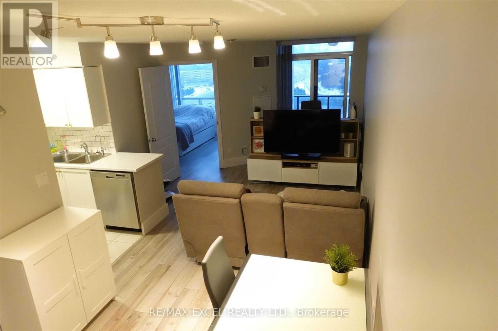 1313 - 1 Rean Drive, Toronto, Ontario  M2K 3C1 - Photo 4 - C13144840