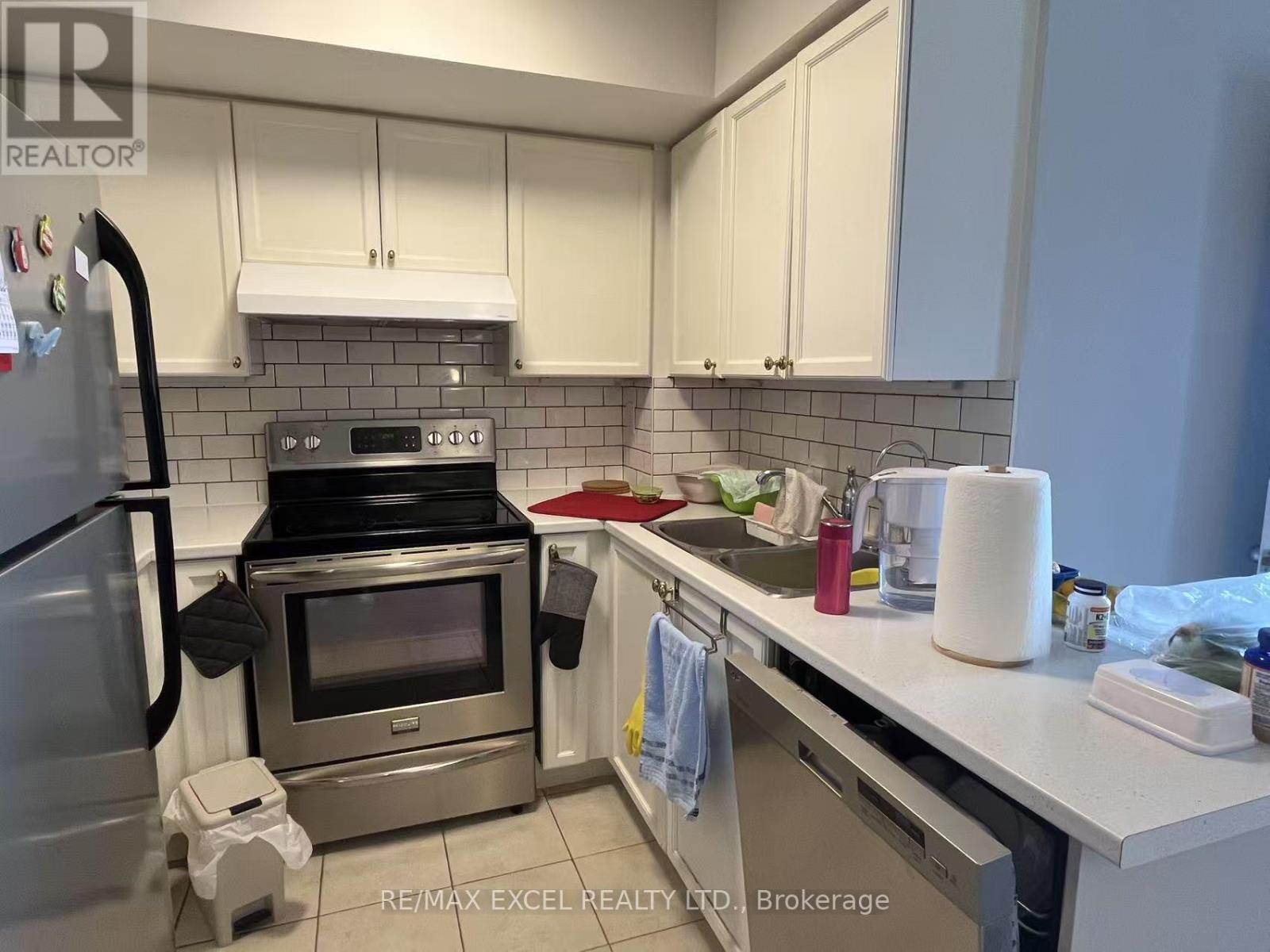1313 - 1 Rean Drive, Toronto, Ontario  M2K 3C1 - Photo 8 - C13144840