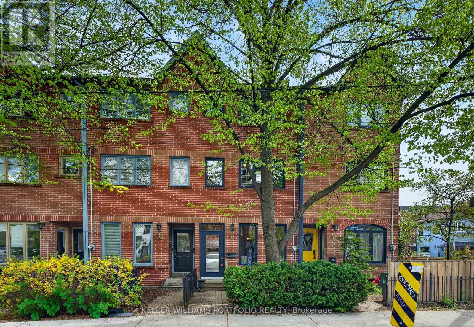 81B ULSTER STREET, Toronto, Ontario