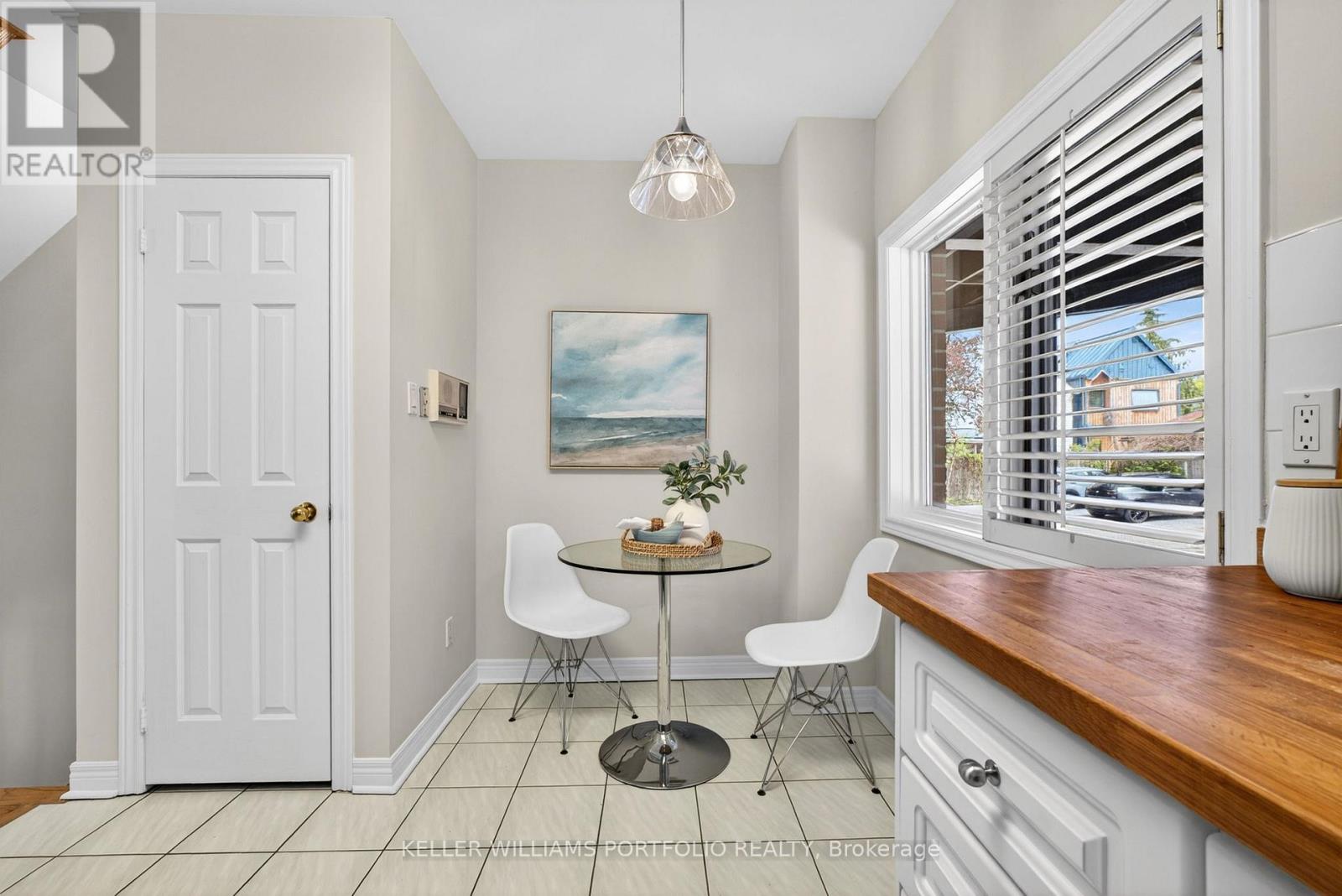 81b Ulster Street, Toronto, Ontario  M5S 1E9 - Photo 15 - C13144856