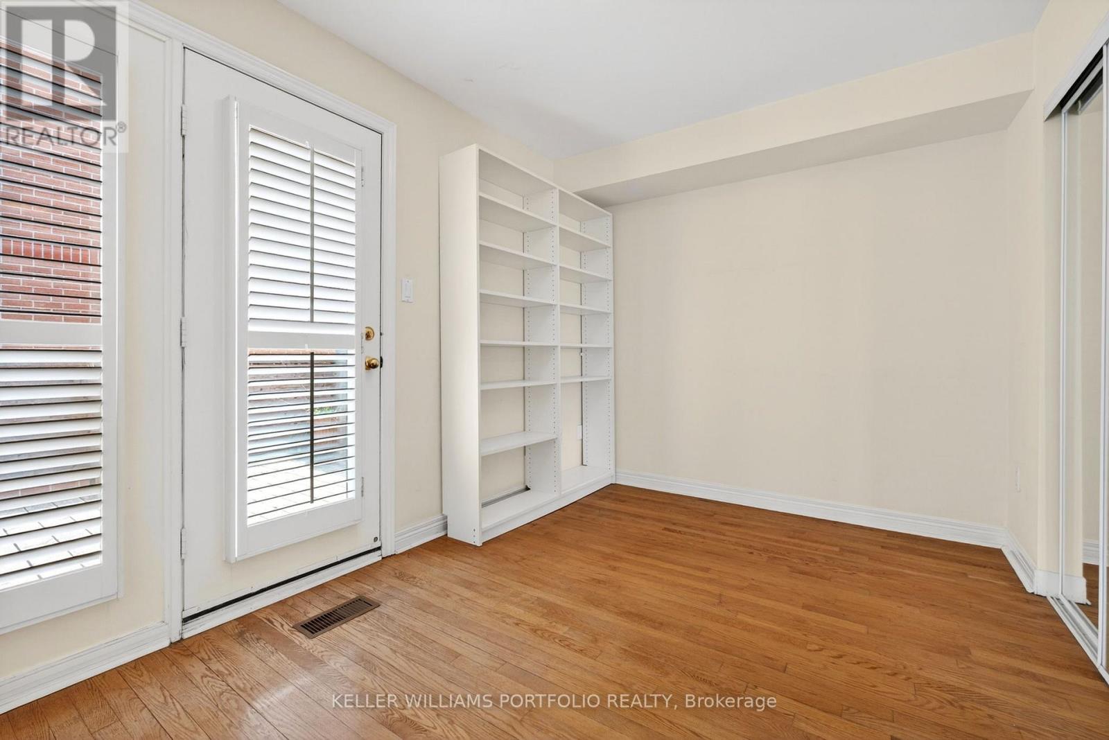 81b Ulster Street, Toronto, Ontario  M5S 1E9 - Photo 19 - C13144856