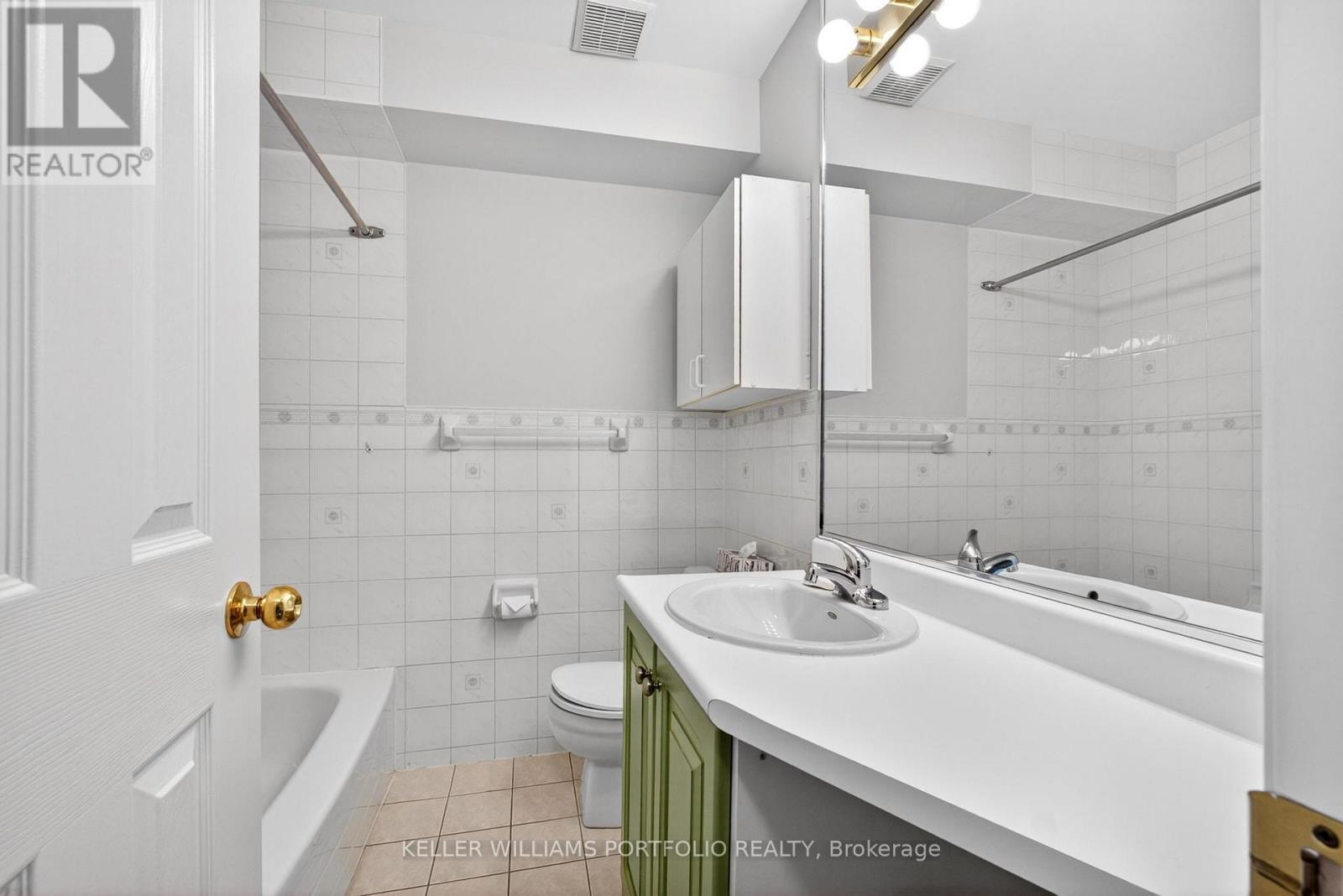 81b Ulster Street, Toronto, Ontario  M5S 1E9 - Photo 33 - C13144856