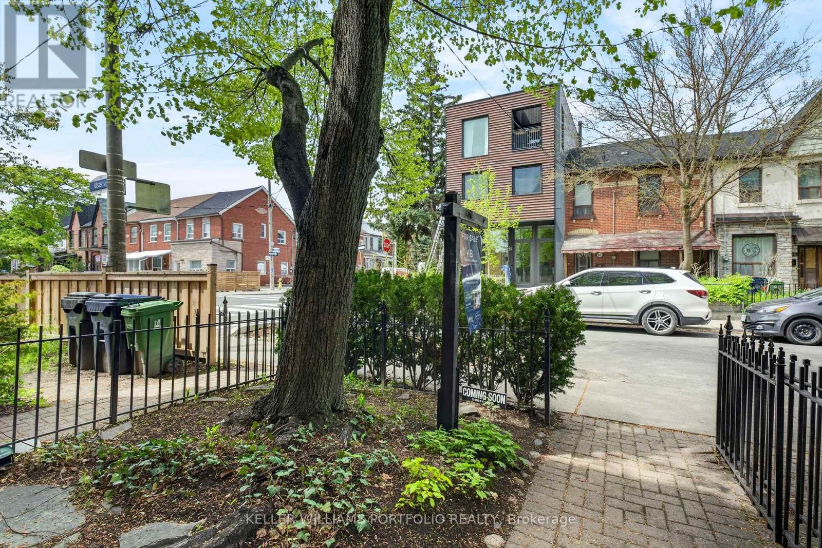 81b Ulster Street, Toronto, Ontario  M5S 1E9 - Photo 50 - C13144856