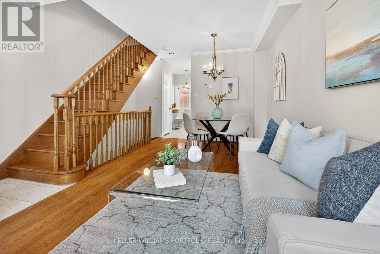 81b Ulster Street, Toronto, Ontario  M5S 1E9 - Photo 8 - C13144856