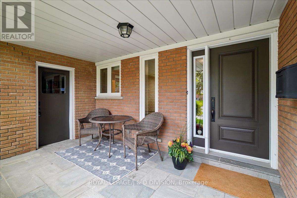 44 George Henry Boulevard, Toronto, Ontario  M2J 1E2 - Photo 3 - C13144882