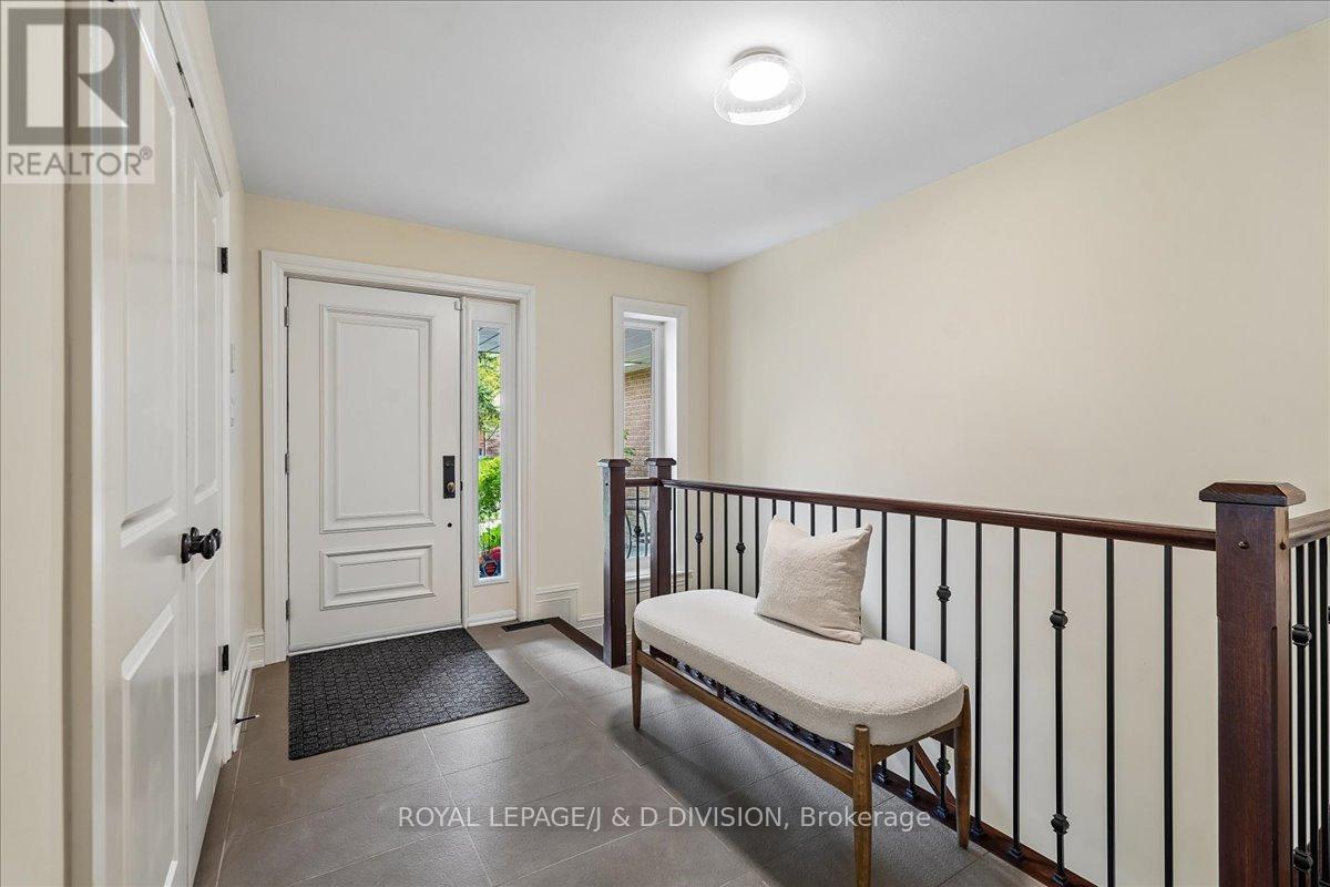 44 George Henry Boulevard, Toronto, Ontario  M2J 1E2 - Photo 4 - C13144882