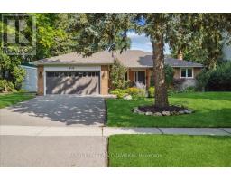 44 GEORGE HENRY BOULEVARD, Toronto, Ontario