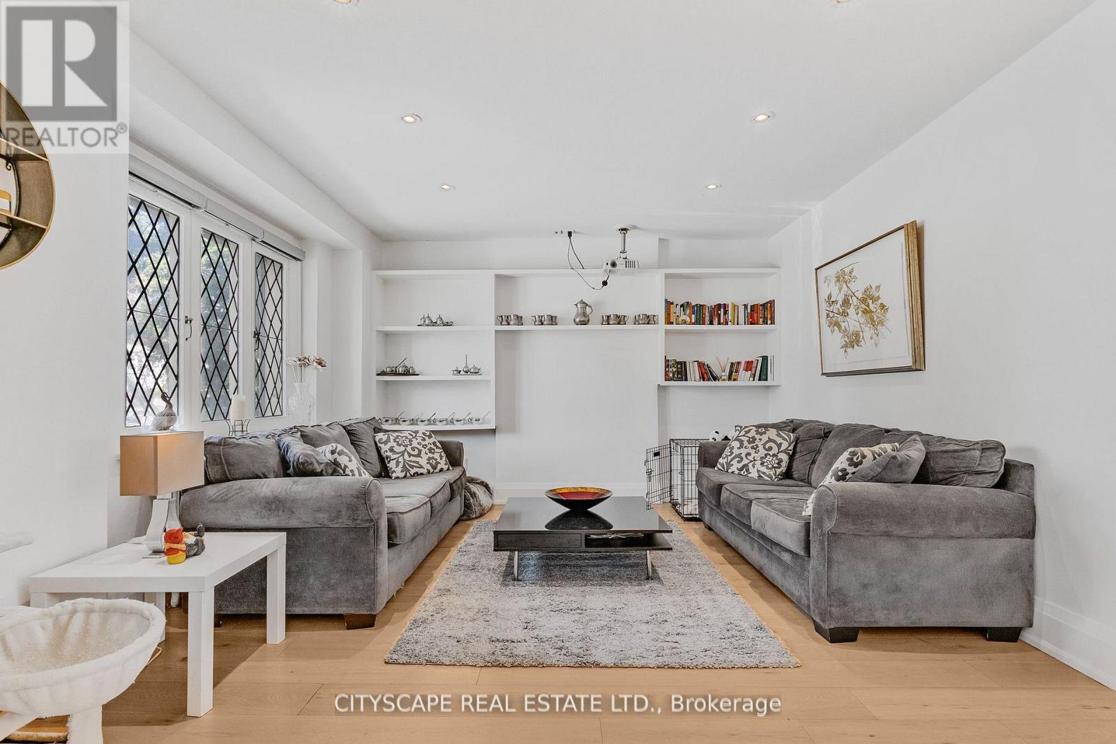 555 Castlefield Avenue, Toronto, Ontario  M5N 1L7 - Photo 7 - C13144894