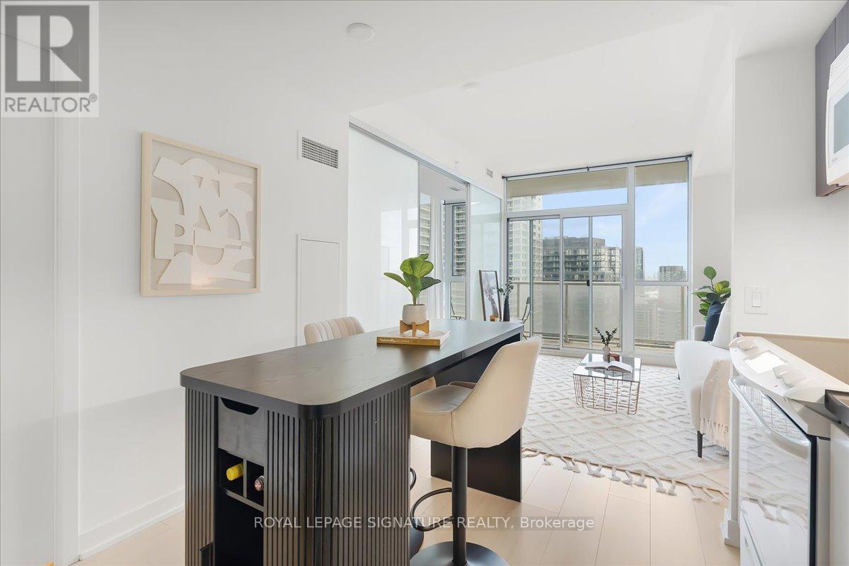 3011 - 75 Queens Wharf Road, Toronto, Ontario  M5V 0J8 - Photo 6 - C13144898