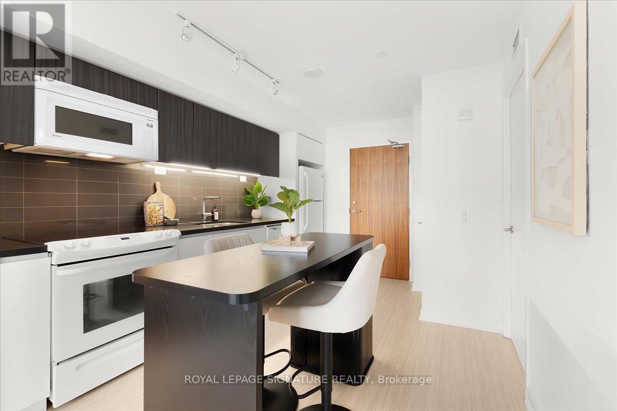 3011 - 75 Queens Wharf Road, Toronto, Ontario  M5V 0J8 - Photo 8 - C13144898