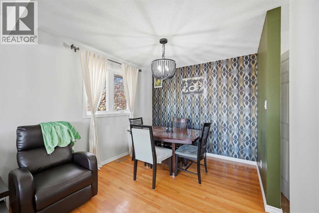 1012 Riddell Place SE, Calgary, Alberta  T2A 1Y5 - Photo 10 - A2306511