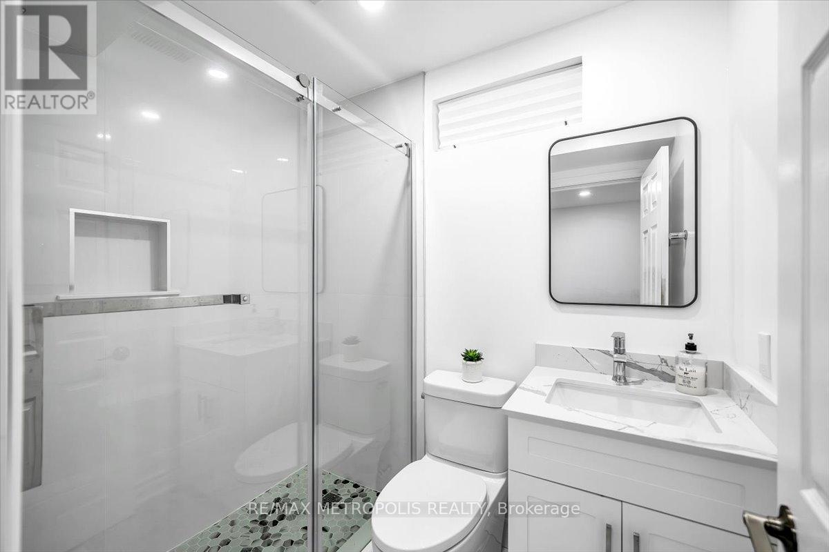 120 Laing Drive, Whitby, Ontario  L1P 0N5 - Photo 39 - E13144592