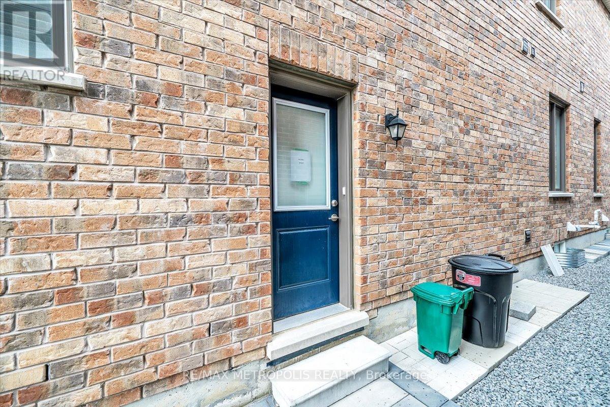 120 Laing Drive, Whitby, Ontario  L1P 0N5 - Photo 8 - E13144592