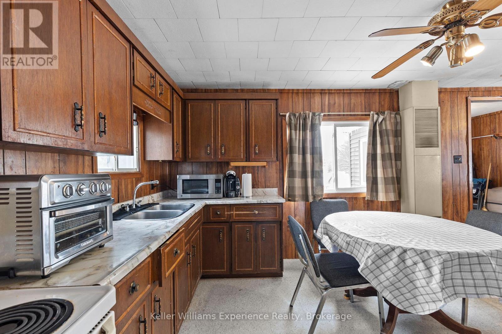 13 Arthur Street, Collingwood, Ontario  L9Y 3Z1 - Photo 5 - S12849218