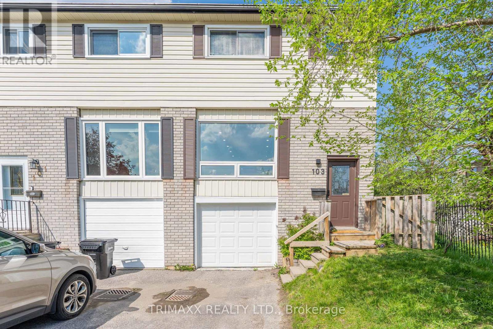 103 ROBIN COURT, Barrie, Ontario