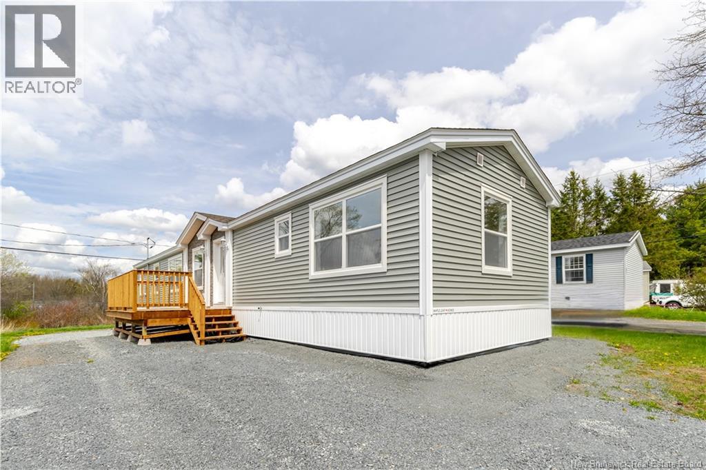 33 Tamarack Drive, Lincoln, New Brunswick  E3B 6V1 - Photo 1 - NB139777