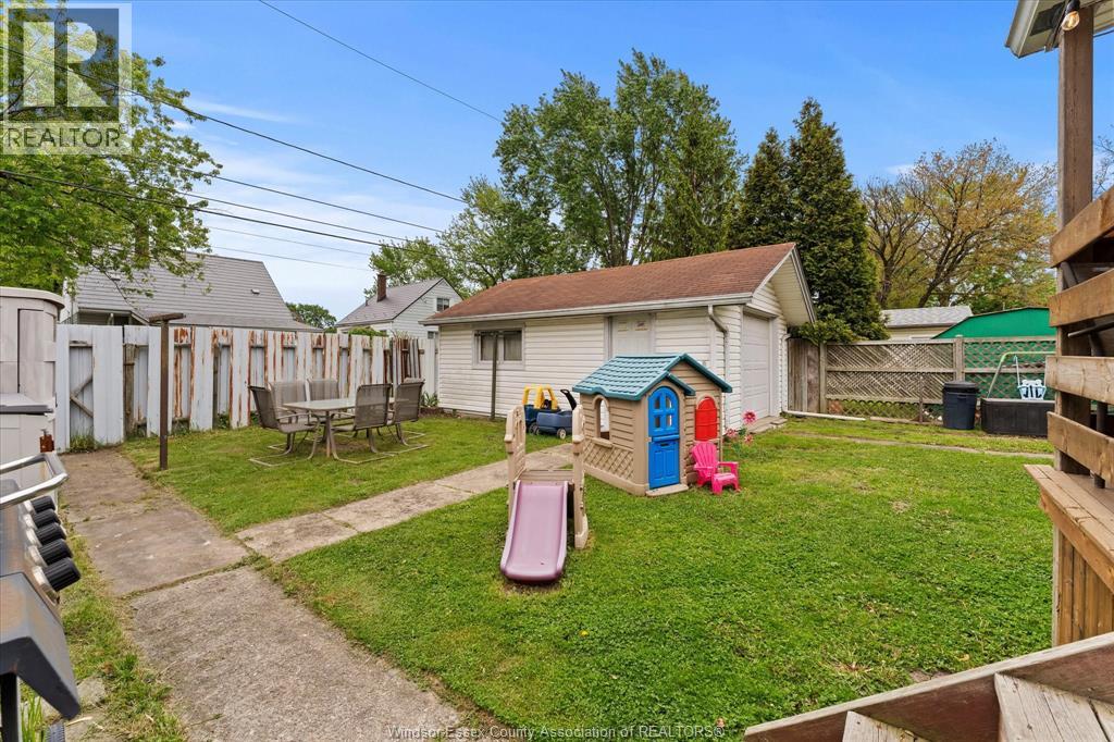 1588 Central Avenue, Windsor, Ontario N8Y 3V8 - Photo 32 - 26011474