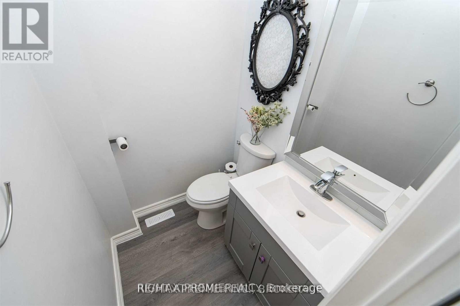 Main - 376 Kelly Crescent, Newmarket, Ontario  L3Y 7K2 - Photo 11 - N13144596