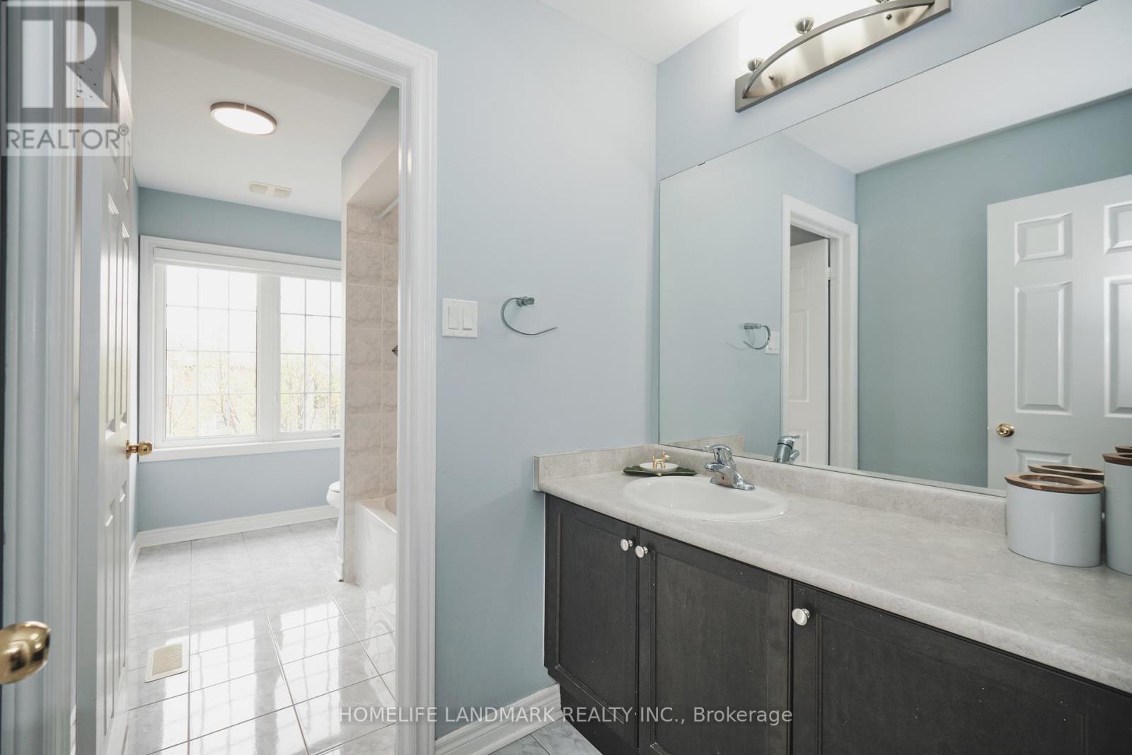 50 Carrier Crescent, Vaughan (Patterson), Ontario  L6A 0T8 - Photo 26 - N13144710