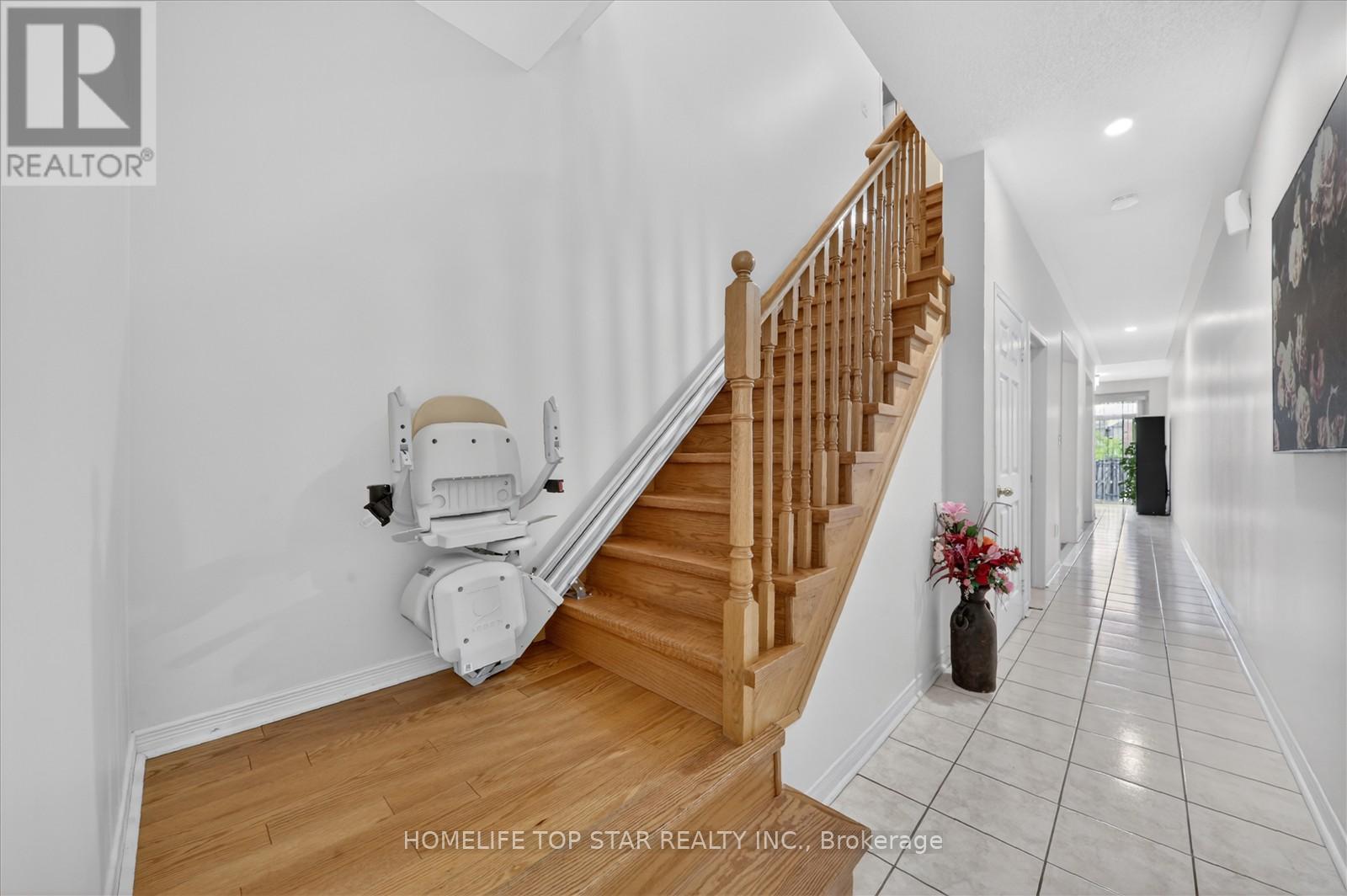 27 Lahore Crescent, Markham, Ontario  L3S 0A6 - Photo 7 - N13144826