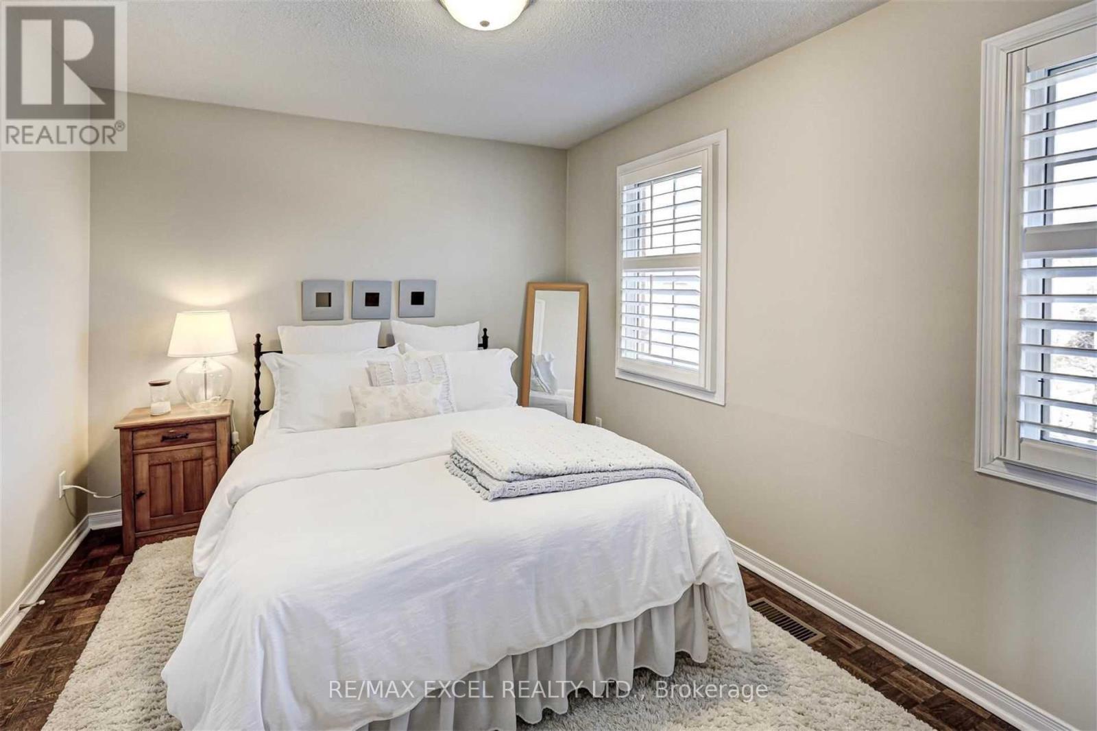 Upper - 59 Pentland Crescent, Vaughan, Ontario  L6A 1T5 - Photo 17 - N13144834