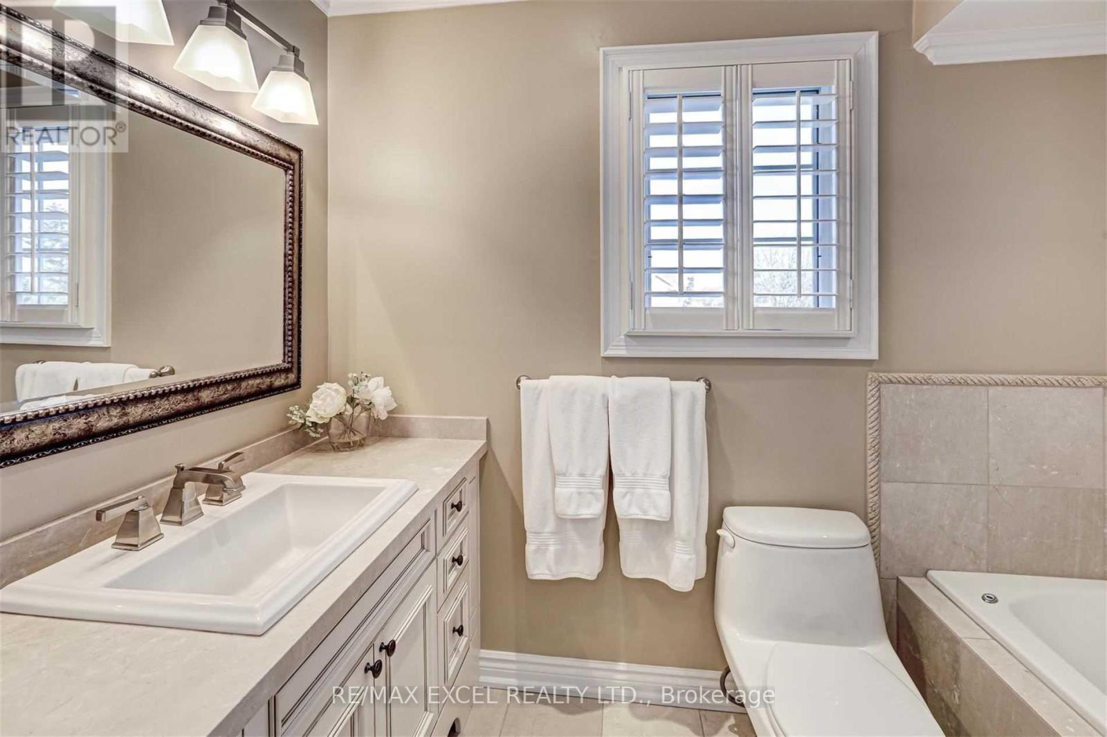 Upper - 59 Pentland Crescent, Vaughan, Ontario  L6A 1T5 - Photo 19 - N13144834