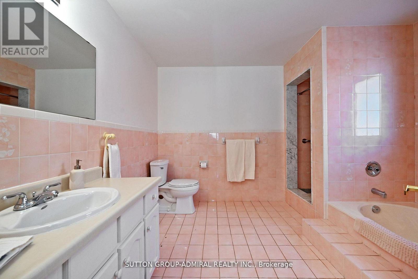 45 Royal Garden Boulevard, Vaughan, Ontario  L4L 7C4 - Photo 30 - N13144860