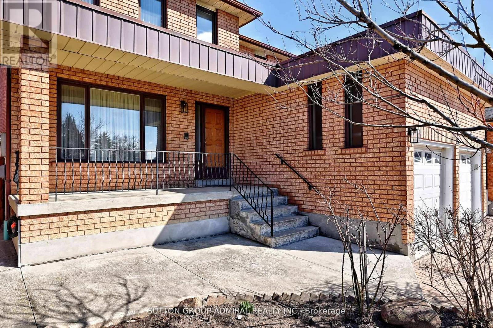 45 Royal Garden Boulevard, Vaughan, Ontario  L4L 7C4 - Photo 4 - N13144860
