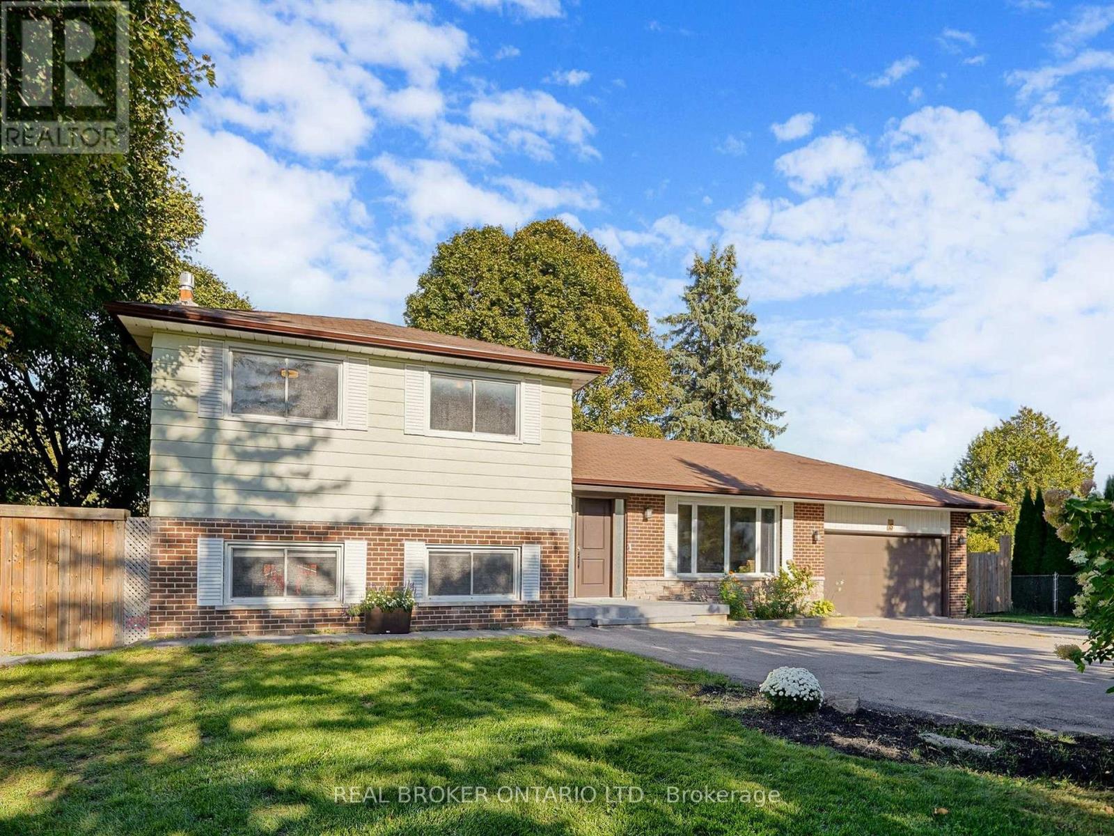 15 JASMINE CRESCENT, Whitchurch-Stouffville, Ontario