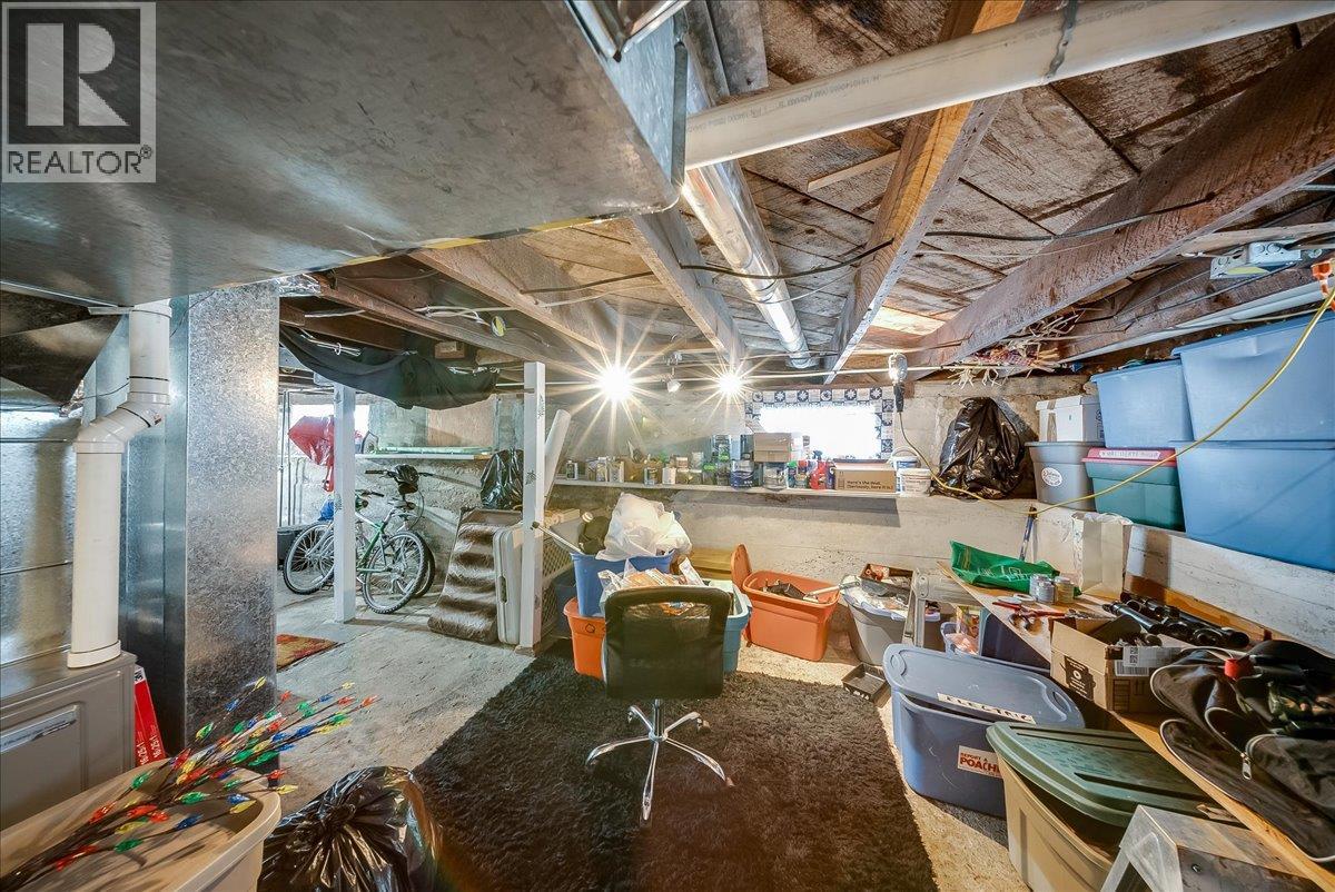 490 Austad Lane, Trail, British Columbia  V1R 3K6 - Photo 20 - 10387521