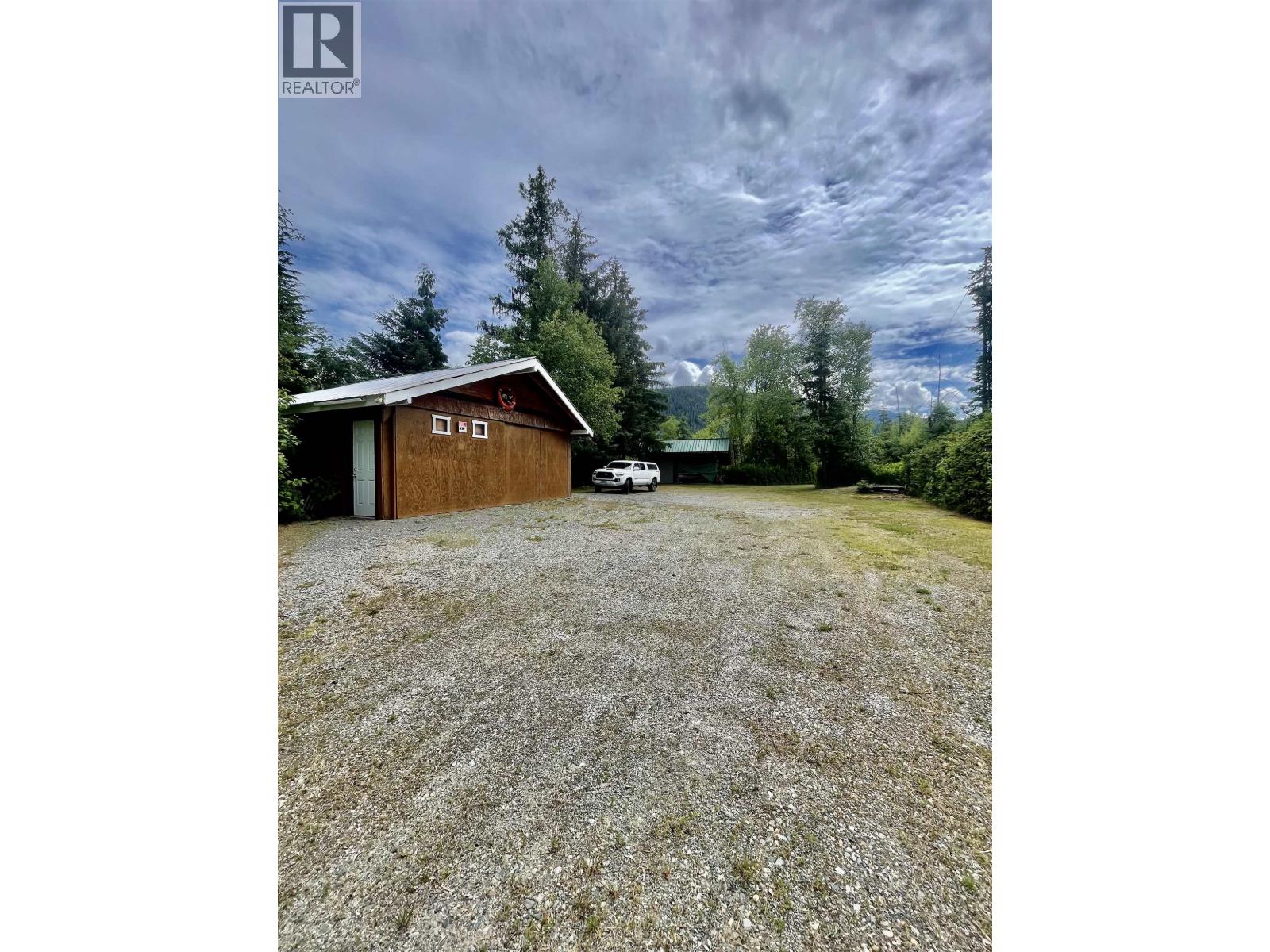 2621-2625 1st Avenue, Terrace, British Columbia V8G 0G2 - Photo 10 - R3124928