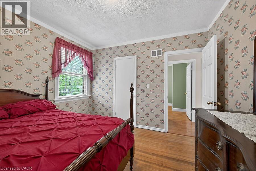 954 Queensdale Avenue E, Hamilton, Ontario  L8T 1H6 - Photo 23 - 40831287