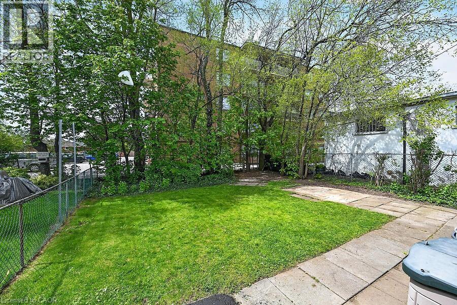 954 Queensdale Avenue E, Hamilton, Ontario  L8T 1H6 - Photo 41 - 40831287
