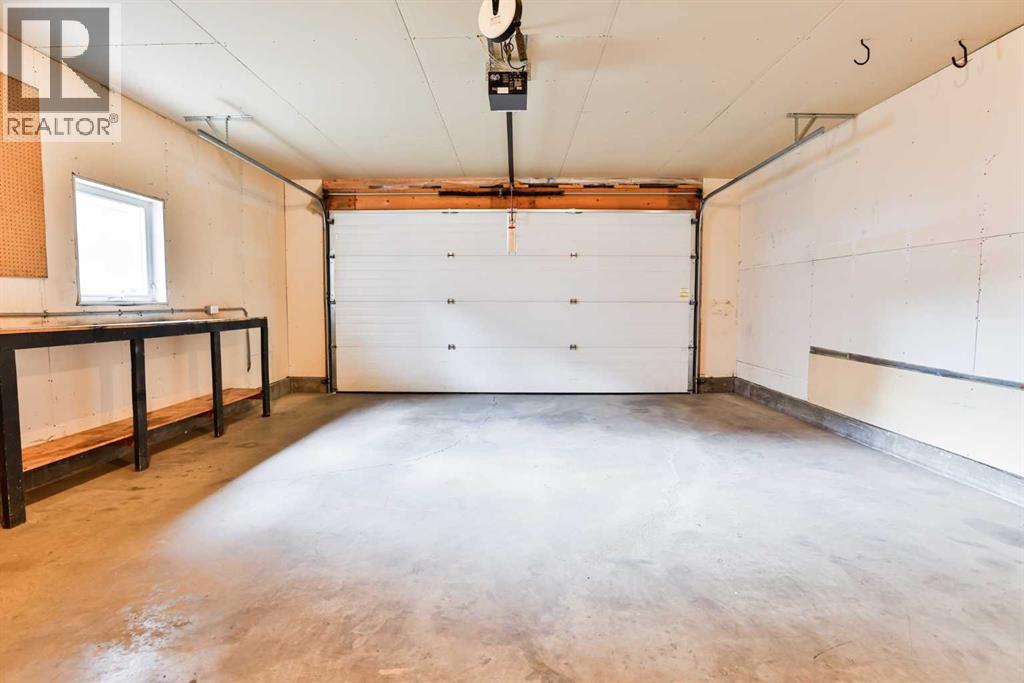 404 Lynx Crescent N, Lethbridge, Alberta  T1H 6X6 - Photo 8 - A2309111