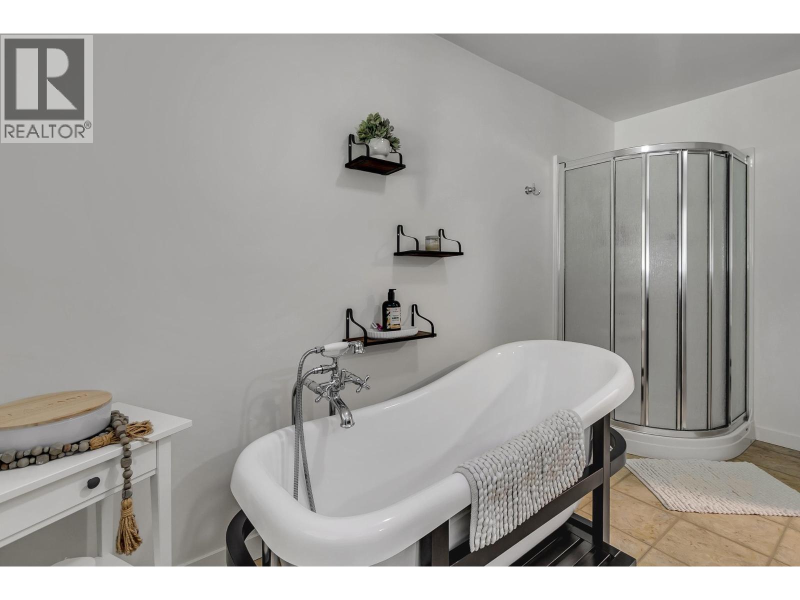 6020 Buckhorn Lake Road, Prince George, British Columbia  V2N 6B2 - Photo 17 - R3124651