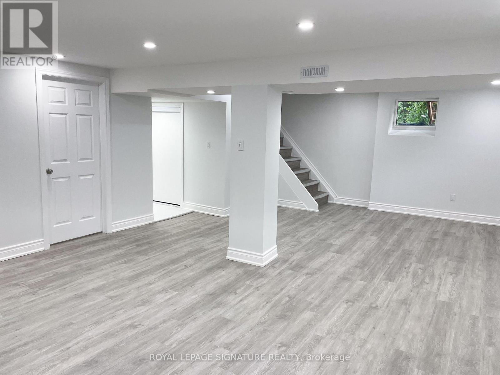 12 Beaverton Road N, Richmond Hill, Ontario  L4C 3J7 - Photo 13 - N13142522