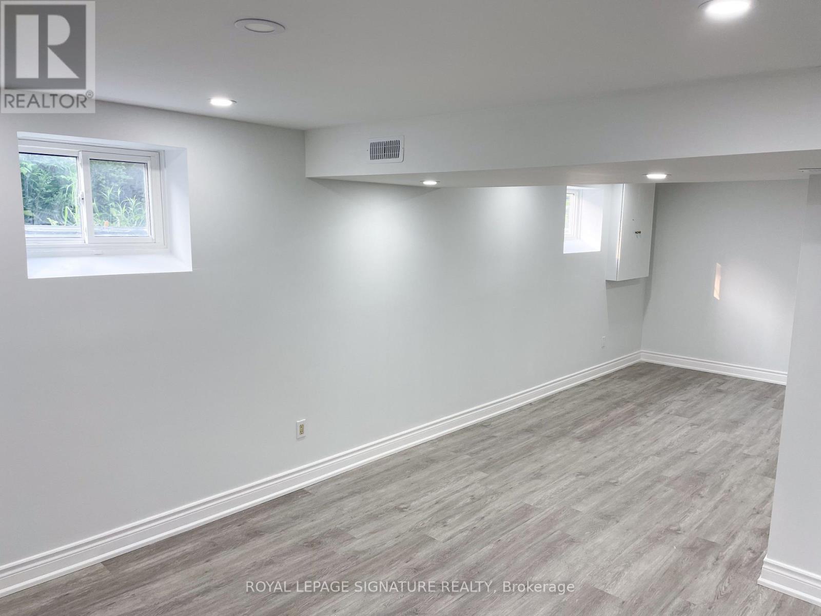 12 Beaverton Road N, Richmond Hill, Ontario  L4C 3J7 - Photo 11 - N13142522