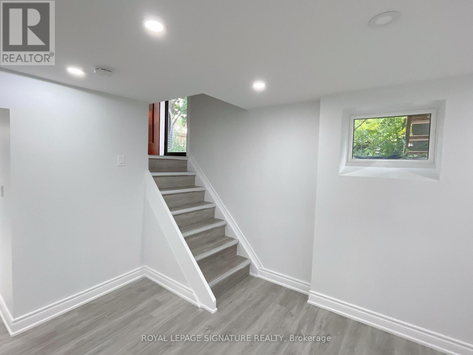 12 Beaverton Road N, Richmond Hill, Ontario  L4C 3J7 - Photo 15 - N13142522